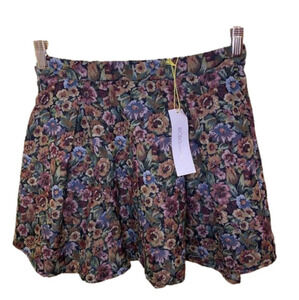 𝅺floral BCBGeneration skirt size‎ M